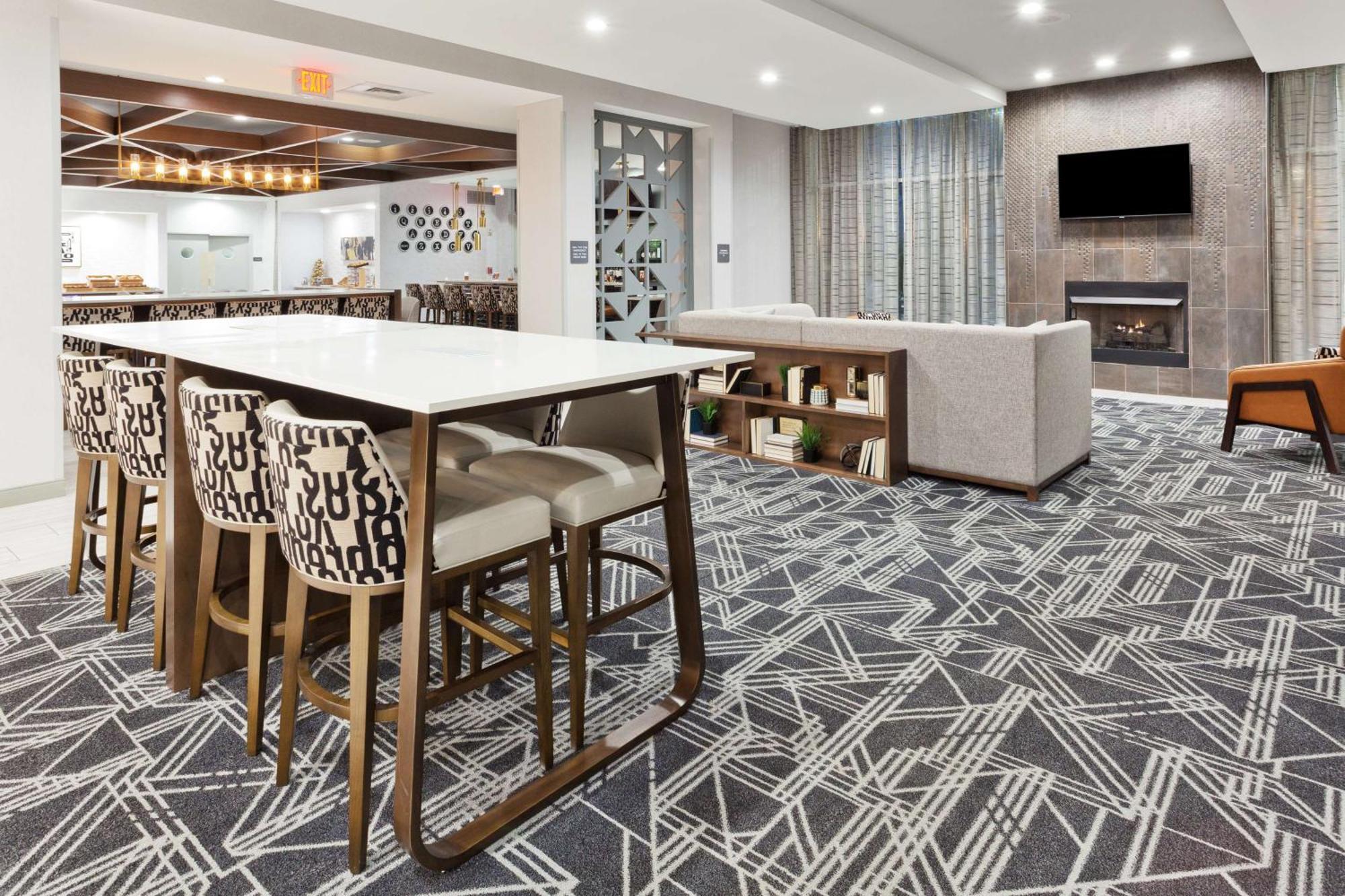 Doubletree By Hilton Dothan, Al Exterior photo