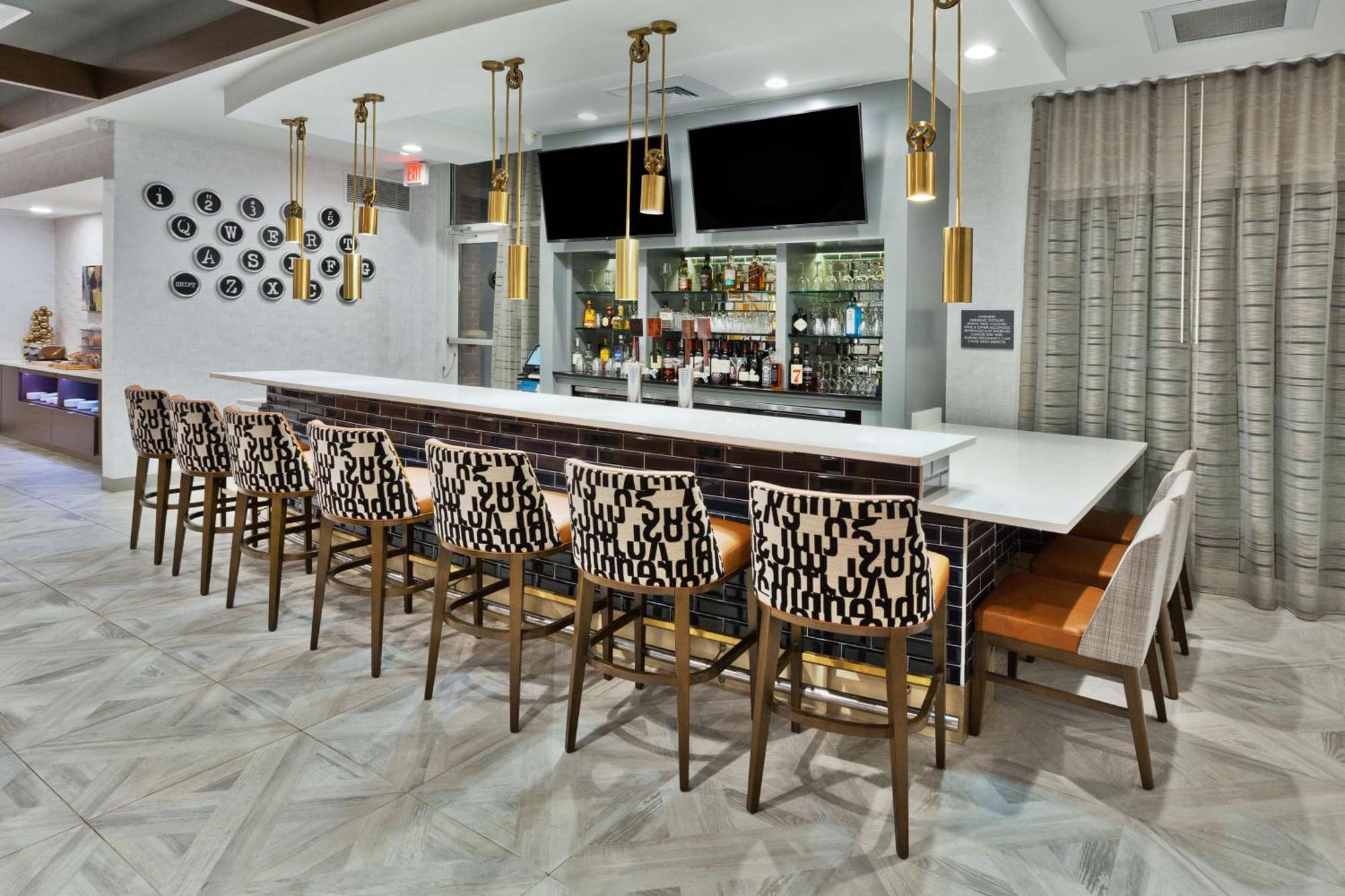 Doubletree By Hilton Dothan, Al Exterior photo